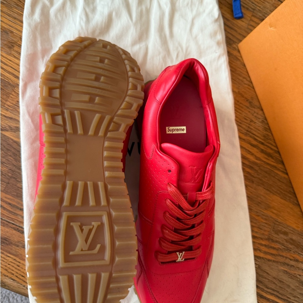 Louis Vuitton Run Away Sneakers - Picture 4 of 5